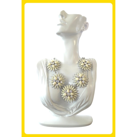 Amrita Singh Signed Vintage Silver Tone Enamel Rhinestone Statement Necklace - Picture 1 of 3